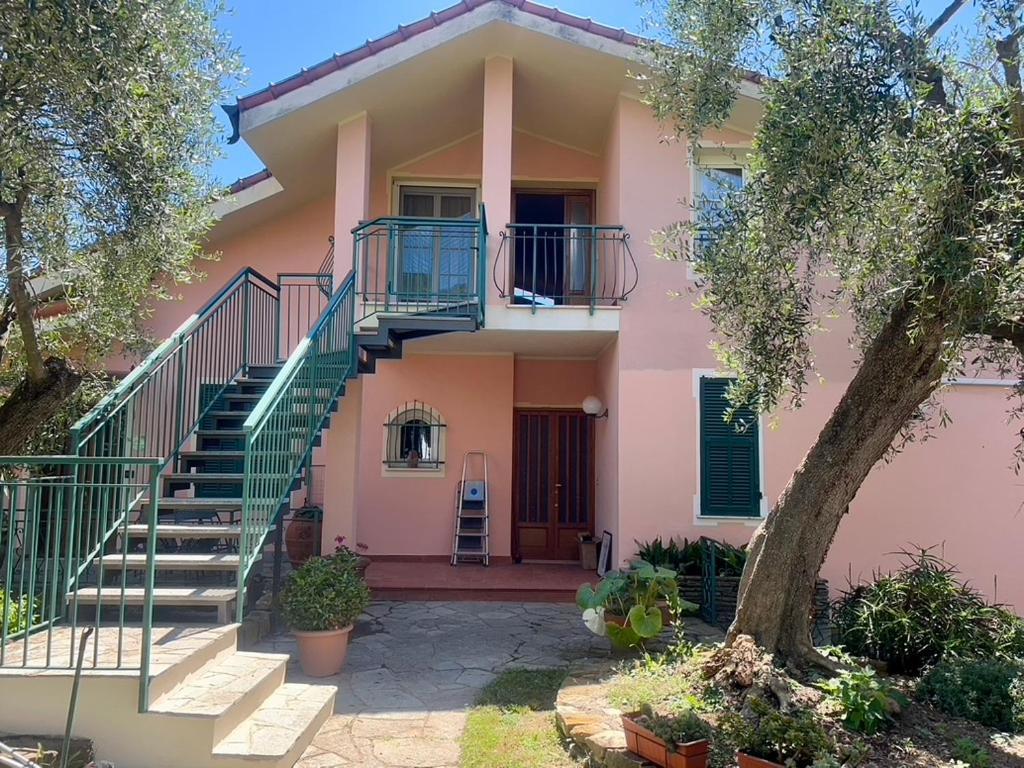 Agriturismo Ada Musso Ss Diano Borello Экстерьер фото